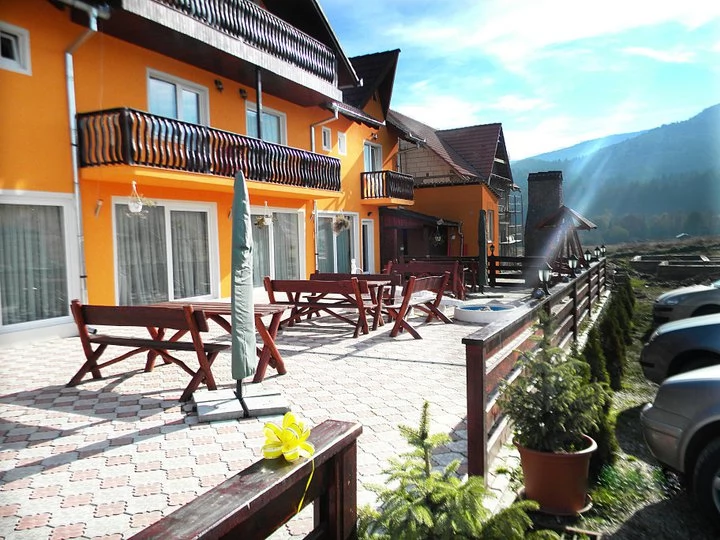 Sâmbăta de Sus Cazare | Motel (K0900-61) Imaginea poate fi supusă drepturilor de autor. Se recomandă contactarea titularului drepturilor.