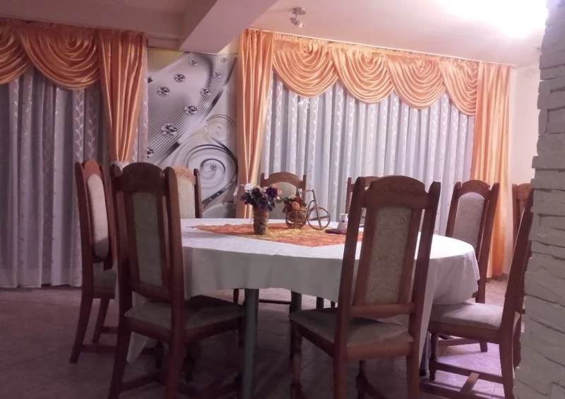 Felsőszombatfalva Szállás | Motel (K0900-78) A kép szerzői jogvédelem alatt állhat. Javasolt a kapcsolatfelvétel a jog tulajdonossal.