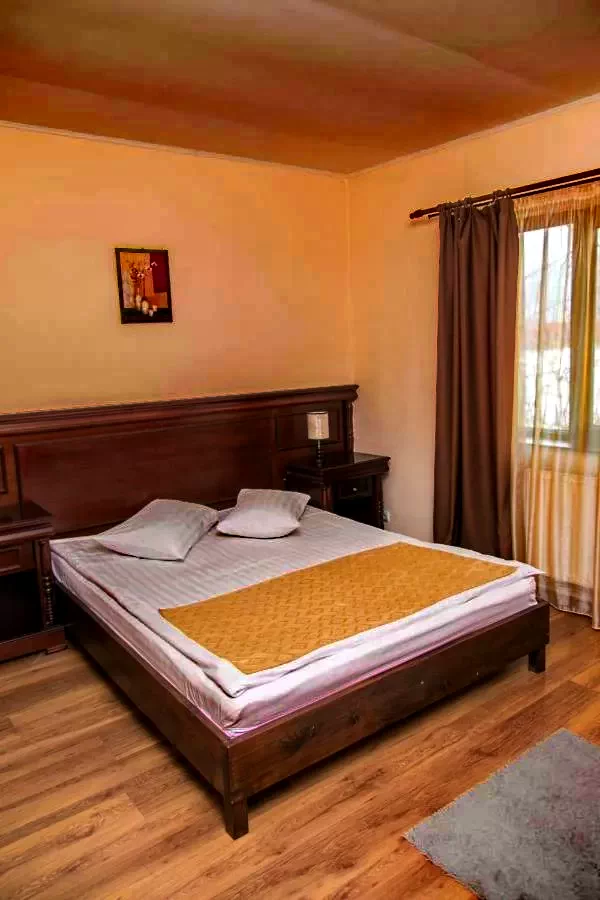 Sâmbăta de Sus Cazare | Motel (K0788-27) Imaginea poate fi supusă drepturilor de autor. Se recomandă contactarea titularului drepturilor.