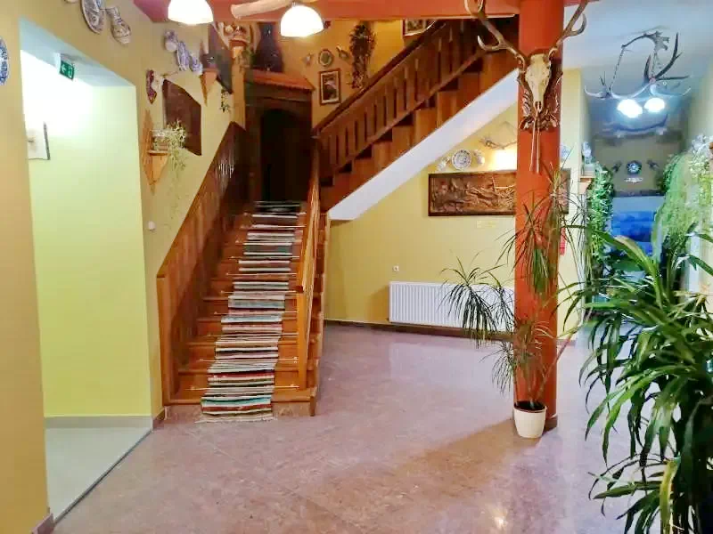 Corund Cazare | Motel (K0113-13) Imaginea poate fi supusă drepturilor de autor. Se recomandă contactarea titularului drepturilor.