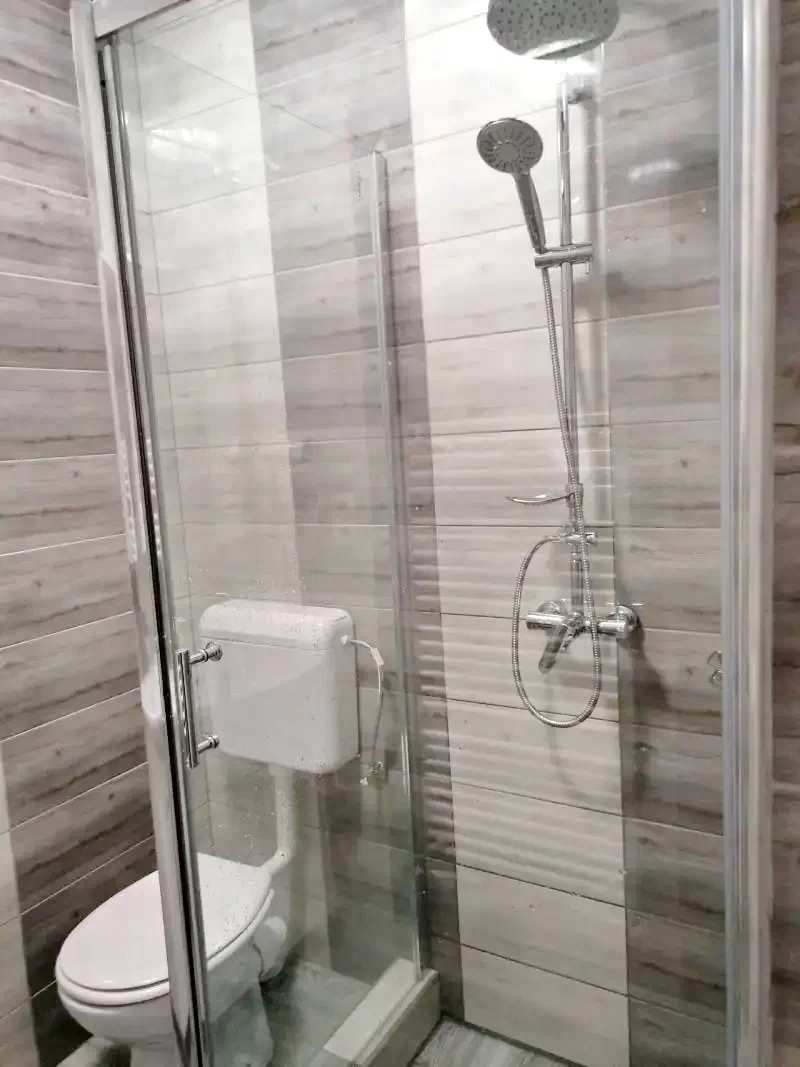 Korond Szállás | Motel (K0113-25) A kép szerzői jogvédelem alatt állhat. Javasolt a kapcsolatfelvétel a jog tulajdonossal.