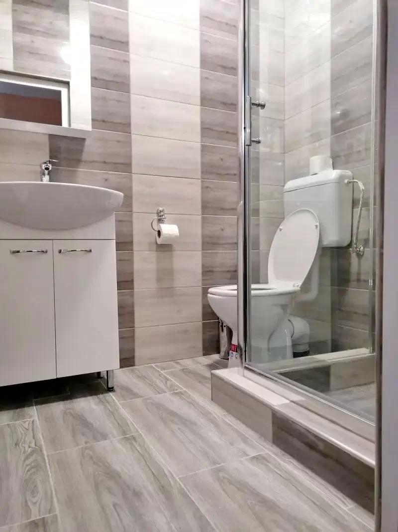 Korond Szállás | Motel (K0113-27) A kép szerzői jogvédelem alatt állhat. Javasolt a kapcsolatfelvétel a jog tulajdonossal.