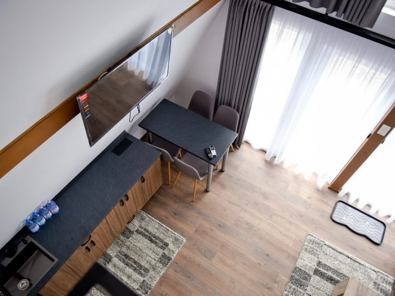 Corund Cazare | Motel (K0113-65) Imaginea poate fi supusă drepturilor de autor. Se recomandă contactarea titularului drepturilor.