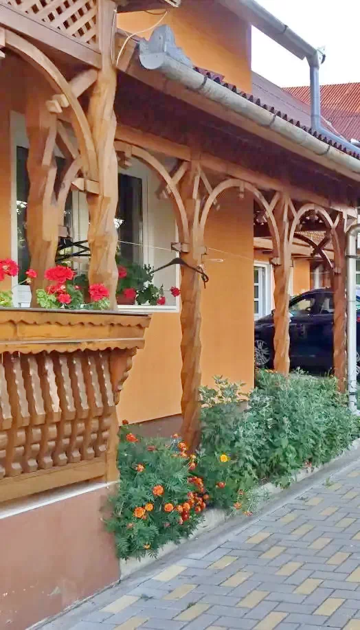 Korond Szállás | Motel (K0145-19) A kép szerzői jogvédelem alatt állhat. Javasolt a kapcsolatfelvétel a jog tulajdonossal.