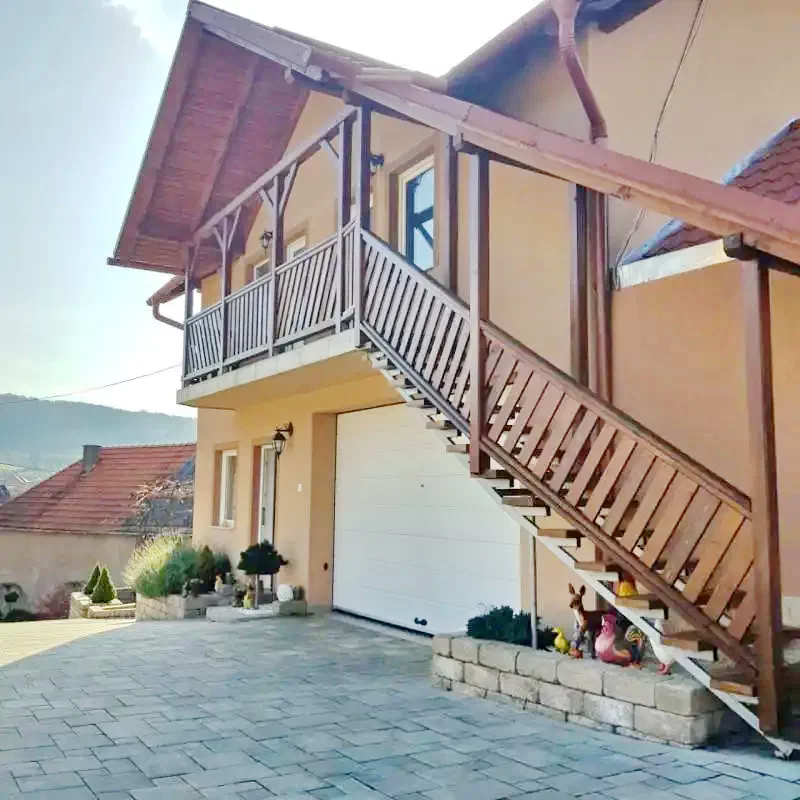 Korond Szállás | Panzió (K0194-21) A kép szerzői jogvédelem alatt állhat. Javasolt a kapcsolatfelvétel a jog tulajdonossal. Korond Szállás | Panzió (K0194-21) A kép szerzői jogvédelem alatt állhat. Javasolt a kapcsolatfelvétel a jog tulajdonossal.