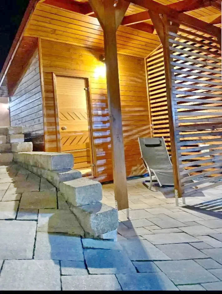 Corund Cazare | Motel (K0194-27) Imaginea poate fi supusă drepturilor de autor. Se recomandă contactarea titularului drepturilor.