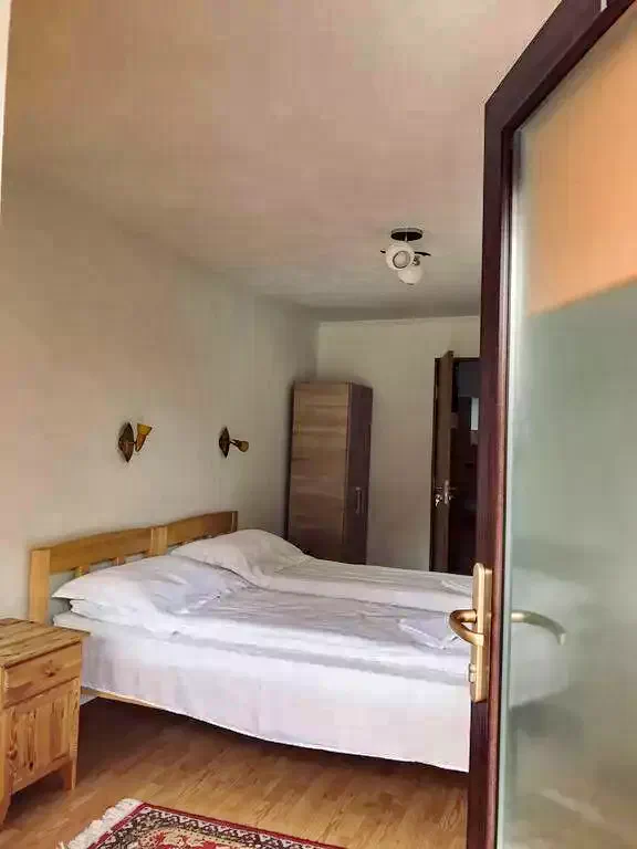 Korond Szállás | Motel (K0259-9) A kép szerzői jogvédelem alatt állhat. Javasolt a kapcsolatfelvétel a jog tulajdonossal.