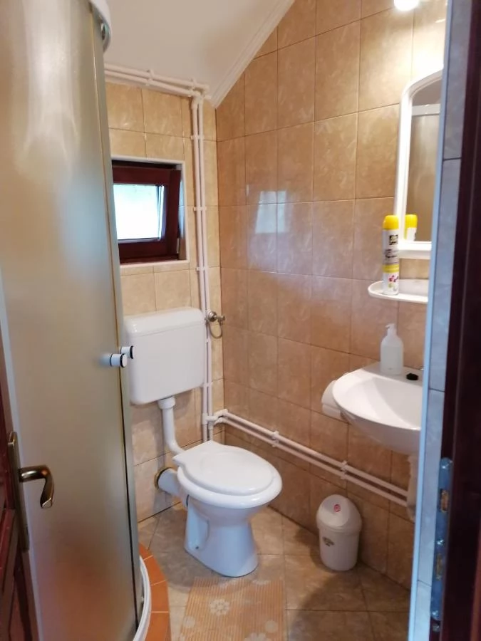 Corund Cazare | Cabană (K0277-29) Imaginea poate fi supusă drepturilor de autor. Se recomandă contactarea titularului drepturilor. Corund Cazare | Cabană (K0277-29) Imaginea poate fi supusă drepturilor de autor. Se recomandă contactarea titularului drepturilor.