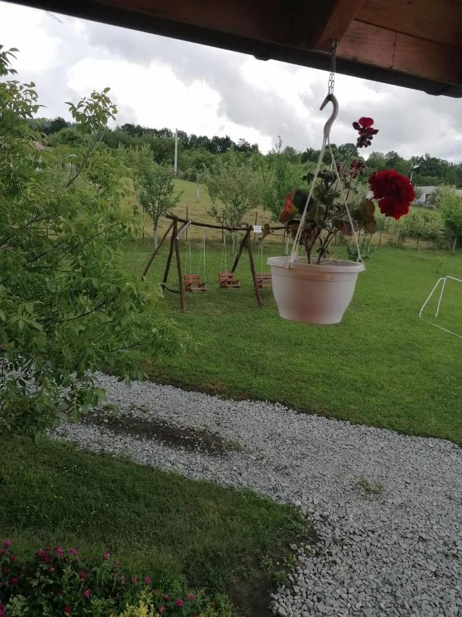 Corund Cazare | Sat de vacanță (K0277-34) Imaginea poate fi supusă drepturilor de autor. Se recomandă contactarea titularului drepturilor.