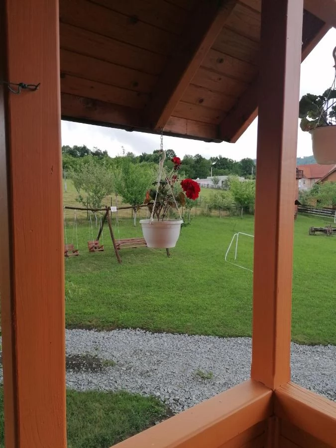 Corund Cazare | Cabană (K0277-39) Imaginea poate fi supusă drepturilor de autor. Se recomandă contactarea titularului drepturilor. Corund Cazare | Cabană (K0277-39) Imaginea poate fi supusă drepturilor de autor. Se recomandă contactarea titularului drepturilor.