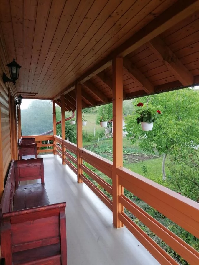 Corund Cazare | Sat de vacanță (K0277-40) Imaginea poate fi supusă drepturilor de autor. Se recomandă contactarea titularului drepturilor.