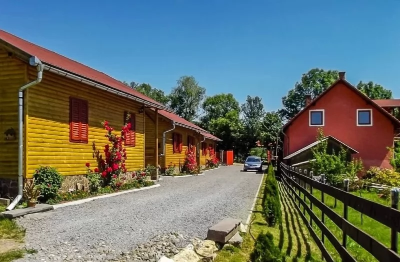 Corund Cazare | Sat de vacanță (K0277-45) Imaginea poate fi supusă drepturilor de autor. Se recomandă contactarea titularului drepturilor.