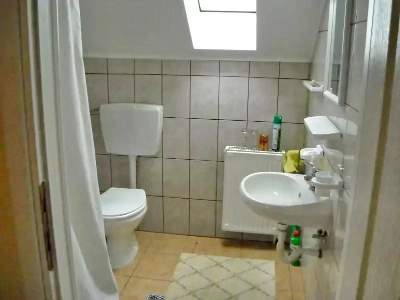 Corund Cazare | Motel (K0332-6) Imaginea poate fi supusă drepturilor de autor. Se recomandă contactarea titularului drepturilor.