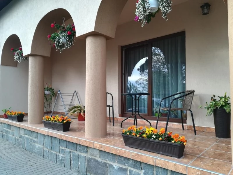 Corund Cazare | Motel (K0335-1) Imaginea poate fi supusă drepturilor de autor. Se recomandă contactarea titularului drepturilor.