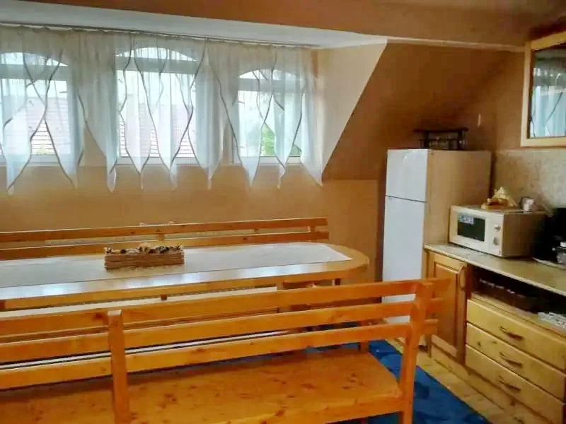 Korond Szállás | Motel (K0335-4) A kép szerzői jogvédelem alatt állhat. Javasolt a kapcsolatfelvétel a jog tulajdonossal.