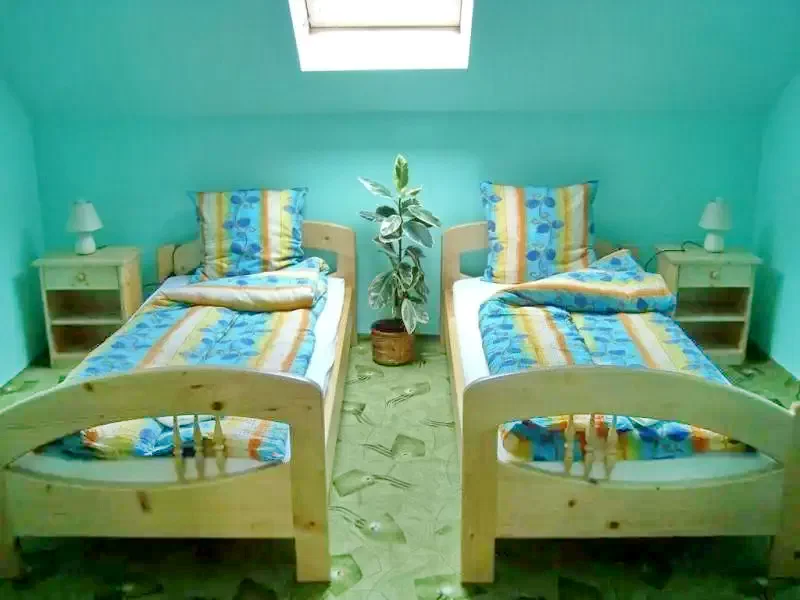 Corund Cazare | Motel (K0335-20) Imaginea poate fi supusă drepturilor de autor. Se recomandă contactarea titularului drepturilor.