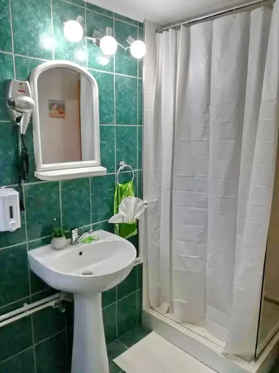 Corund Cazare | Motel (K0335-25) Imaginea poate fi supusă drepturilor de autor. Se recomandă contactarea titularului drepturilor.