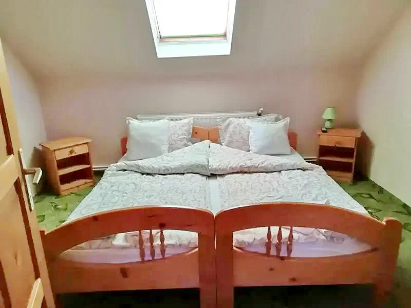 Corund Cazare | Motel (K0335-32) Imaginea poate fi supusă drepturilor de autor. Se recomandă contactarea titularului drepturilor.