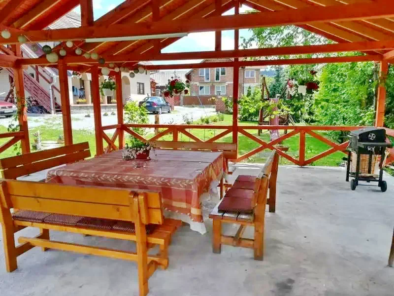 Corund Cazare | Motel (K0335-38) Imaginea poate fi supusă drepturilor de autor. Se recomandă contactarea titularului drepturilor.