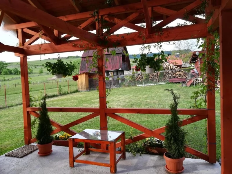 Corund Cazare | Motel (K0335-42) Imaginea poate fi supusă drepturilor de autor. Se recomandă contactarea titularului drepturilor.