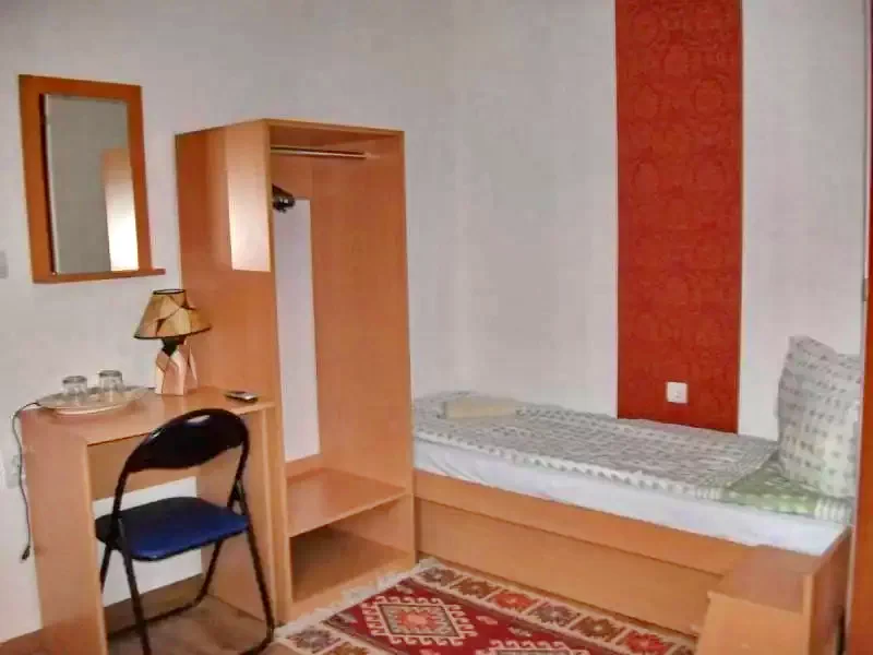 Corund Cazare | Motel (K0353-15) Imaginea poate fi supusă drepturilor de autor. Se recomandă contactarea titularului drepturilor.