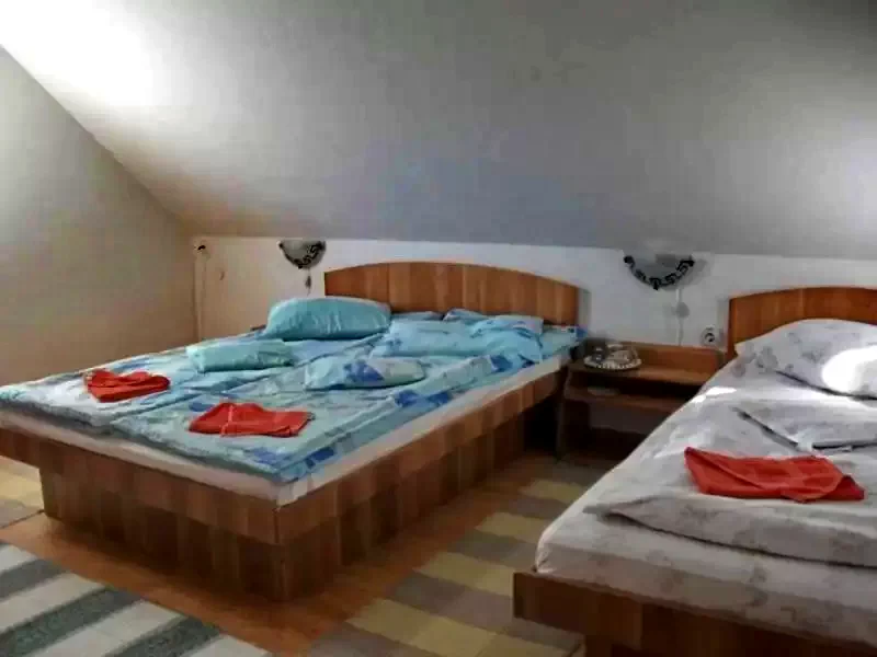 Corund Cazare | Motel (K0353-29) Imaginea poate fi supusă drepturilor de autor. Se recomandă contactarea titularului drepturilor.