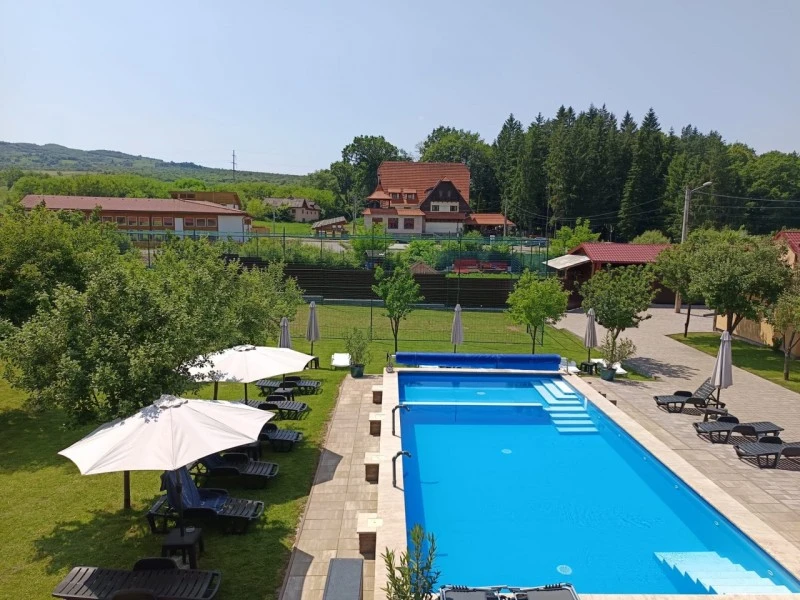 Korond Szállás | Kulcsosház (K0412-1) A kép szerzői jogvédelem alatt állhat. Javasolt a kapcsolatfelvétel a jog tulajdonossal.