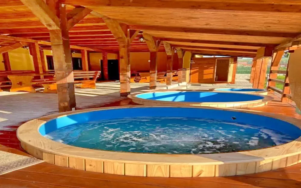 Corund Cazare | Cabană (K0412-37) Imaginea poate fi supusă drepturilor de autor. Se recomandă contactarea titularului drepturilor.