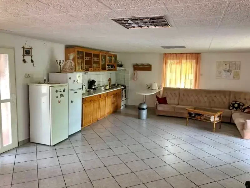 Corund Cazare | Casă de oaspeți (K0608-3) Imaginea poate fi supusă drepturilor de autor. Se recomandă contactarea titularului drepturilor.