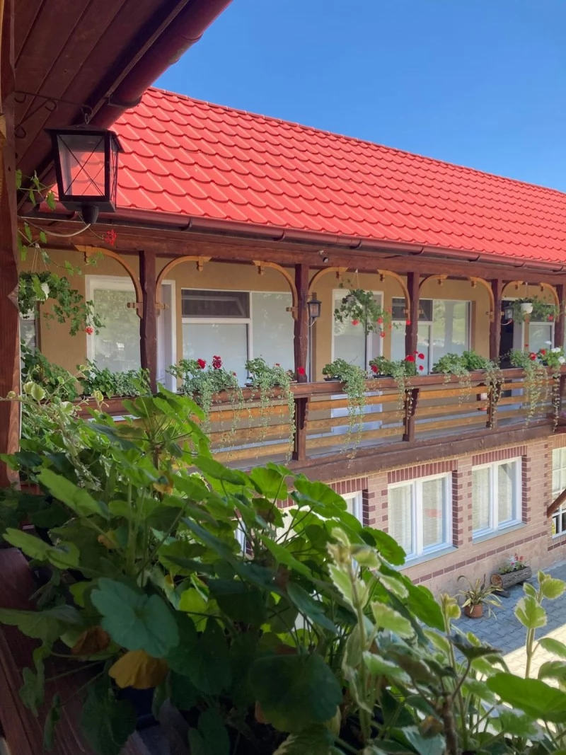 Corund Cazare | Hotel**** (K0608-14) Imaginea poate fi supusă drepturilor de autor. Se recomandă contactarea titularului drepturilor.