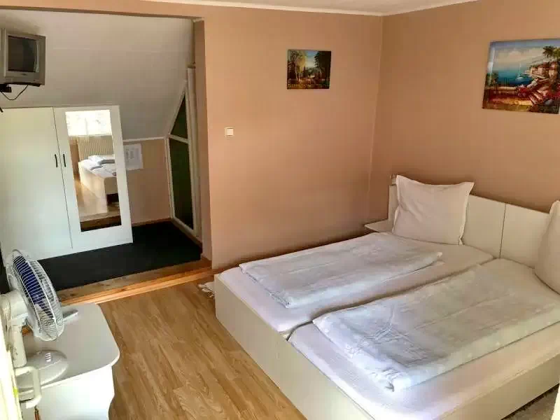 Corund Cazare | Hotel**** (K0608-22) Imaginea poate fi supusă drepturilor de autor. Se recomandă contactarea titularului drepturilor.