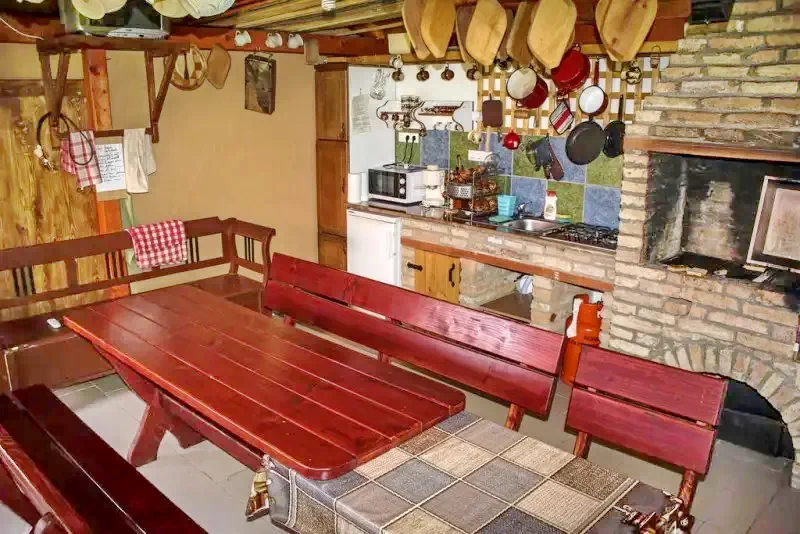 Korond Szállás | Üdülőfalu (K0778-6) A kép szerzői jogvédelem alatt állhat. Javasolt a kapcsolatfelvétel a jog tulajdonossal.