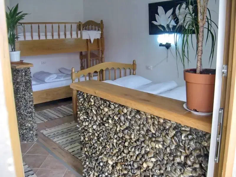 Corund Cazare | Sat de vacanță (K0778-12) Imaginea poate fi supusă drepturilor de autor. Se recomandă contactarea titularului drepturilor.