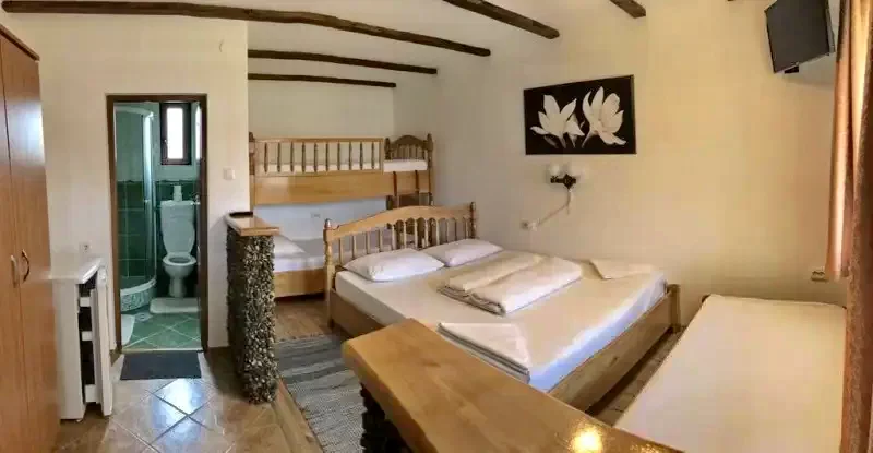 Corund Cazare | Sat de vacanță (K0778-19) Imaginea poate fi supusă drepturilor de autor. Se recomandă contactarea titularului drepturilor.