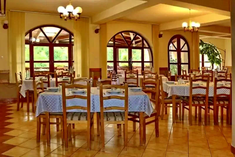 Korond Szállás | Motel (K1079-6) A kép szerzői jogvédelem alatt állhat. Javasolt a kapcsolatfelvétel a jog tulajdonossal.