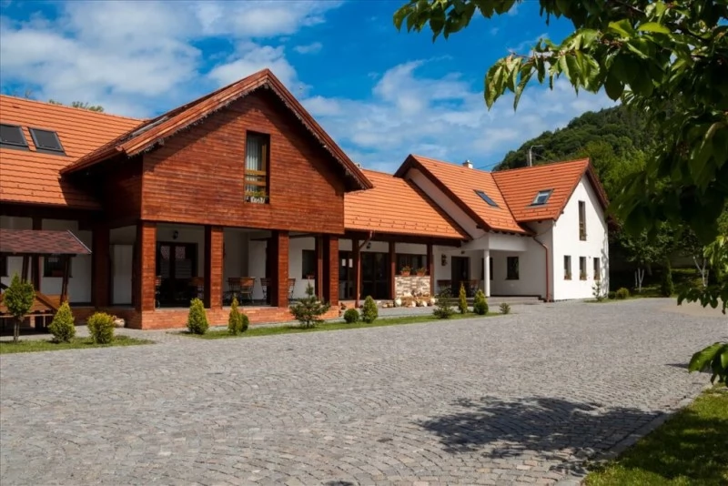 Korond Szállás | Motel (K1195-1) A kép szerzői jogvédelem alatt állhat. Javasolt a kapcsolatfelvétel a jog tulajdonossal.