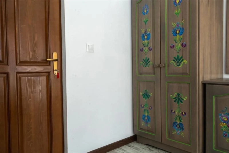 Corund Cazare | Motel (K1195-18) Imaginea poate fi supusă drepturilor de autor. Se recomandă contactarea titularului drepturilor.