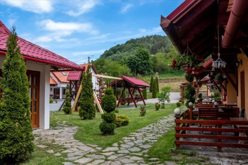 Korond Szállás | Motel (K1195-33) A kép szerzői jogvédelem alatt állhat. Javasolt a kapcsolatfelvétel a jog tulajdonossal.