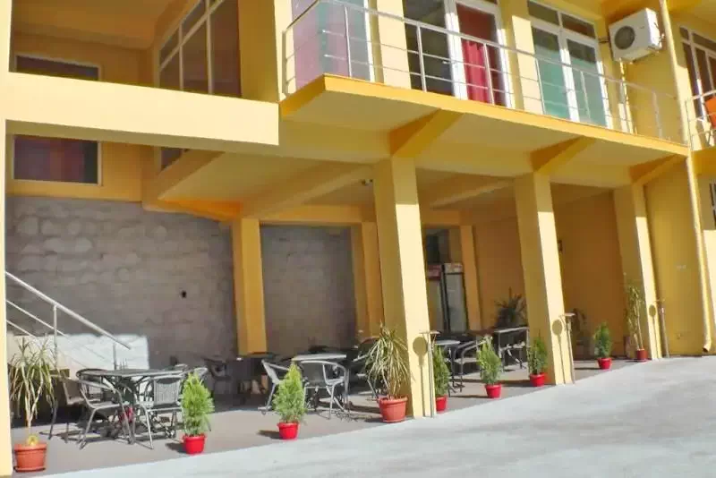 Băile Herculane Cazare | Motel (K0035-15) Imaginea poate fi supusă drepturilor de autor. Se recomandă contactarea titularului drepturilor.