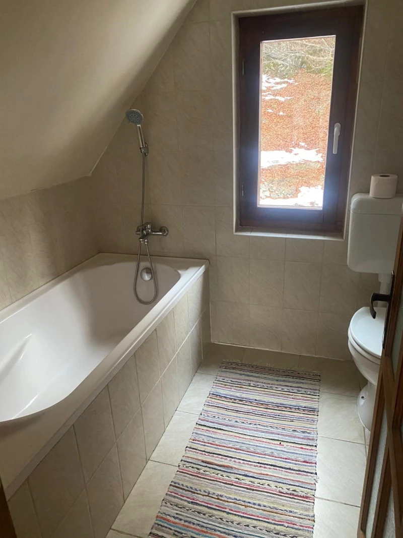 Lacu Roșu Cazare | Camping / Popas turistic (K0242-39) Imaginea poate fi supusă drepturilor de autor. Se recomandă contactarea titularului drepturilor.