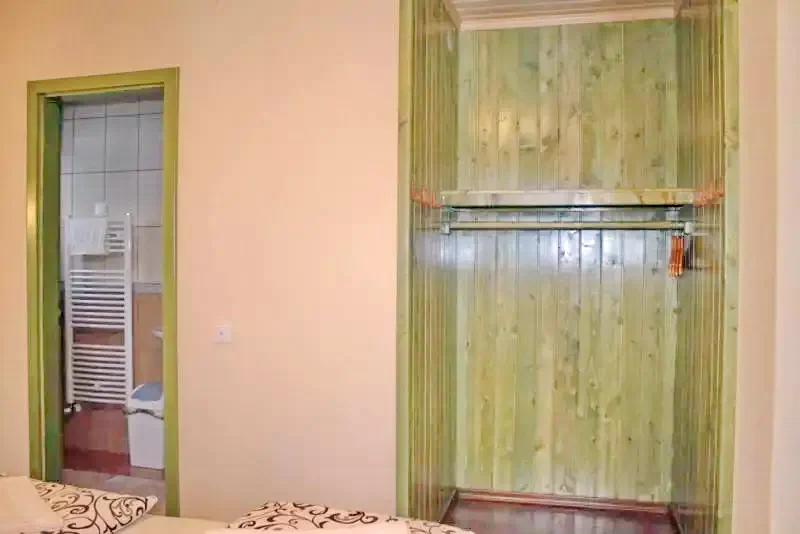 Harghita-Băi Cazare | Sat de vacanță (K1204-17) Imaginea poate fi supusă drepturilor de autor. Se recomandă contactarea titularului drepturilor.