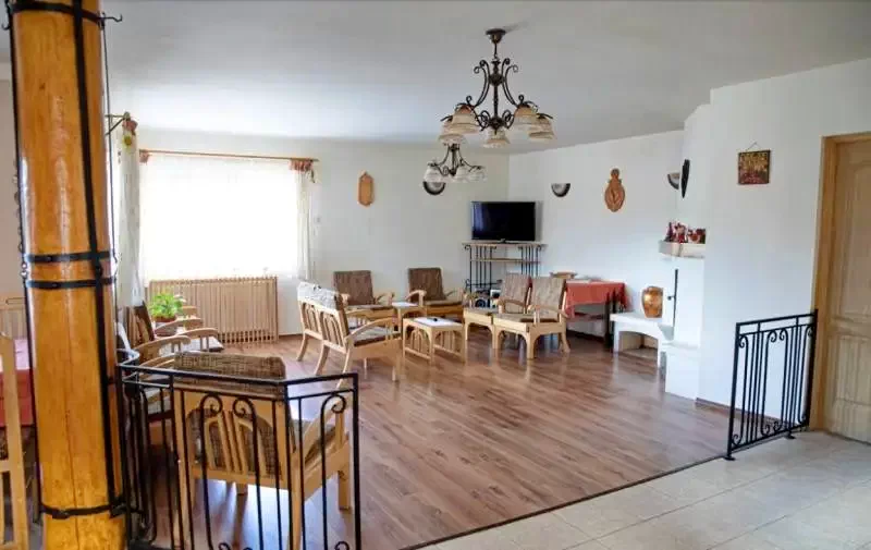 Harghita-Băi Cazare | Motel (K0292-2) Imaginea poate fi supusă drepturilor de autor. Se recomandă contactarea titularului drepturilor.