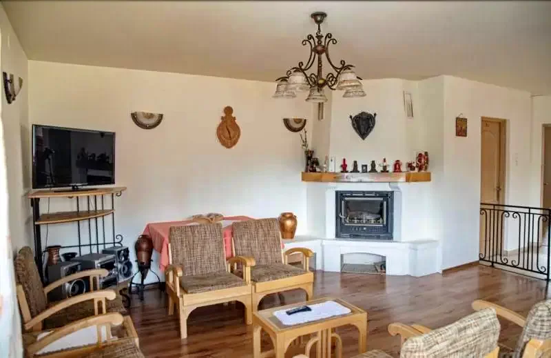 Harghita-Băi Cazare | Motel (K0292-6) Imaginea poate fi supusă drepturilor de autor. Se recomandă contactarea titularului drepturilor.