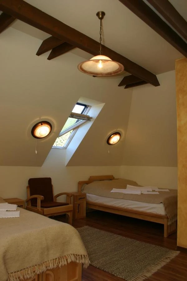 Harghita-Băi Cazare | Motel (K0292-27) Imaginea poate fi supusă drepturilor de autor. Se recomandă contactarea titularului drepturilor.