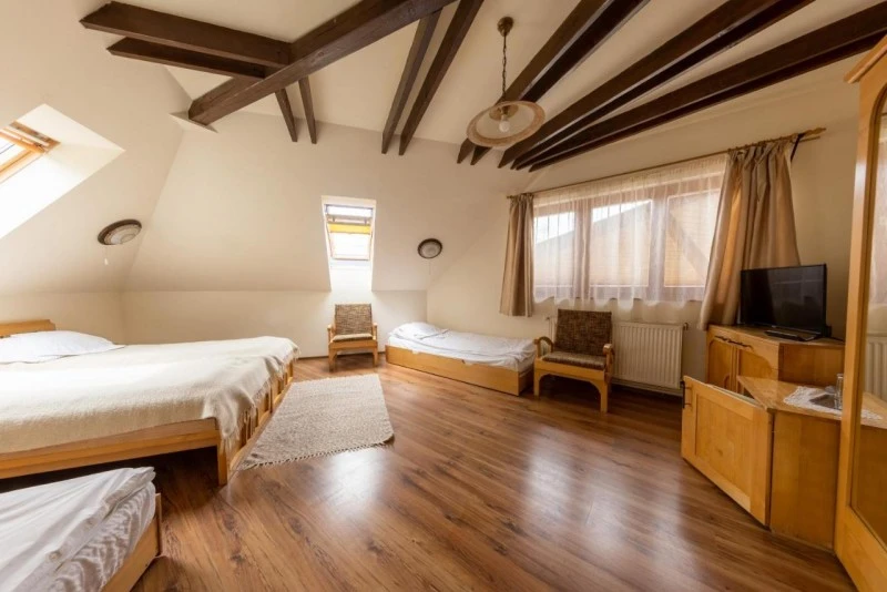 Hargitafürdő Szállás | Motel (K0292-28) A kép szerzői jogvédelem alatt állhat. Javasolt a kapcsolatfelvétel a jog tulajdonossal.