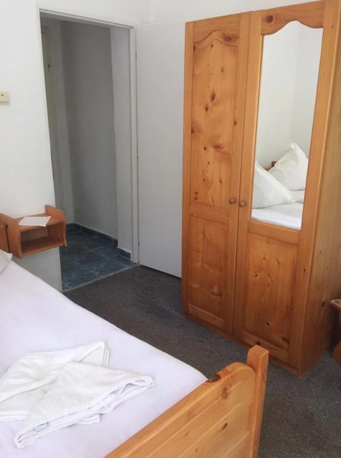 Băile Tușnad Cazare | Motel (K1159-12) Imaginea poate fi supusă drepturilor de autor. Se recomandă contactarea titularului drepturilor.