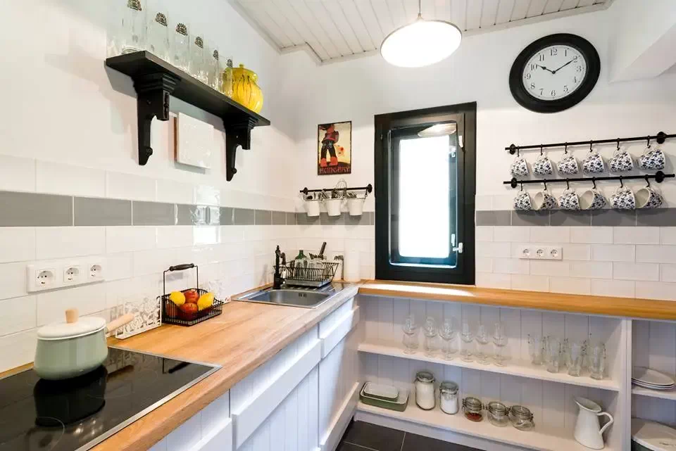 Hargitafürdő Szállás | Motel (K1238-8) A kép szerzői jogvédelem alatt állhat. Javasolt a kapcsolatfelvétel a jog tulajdonossal.