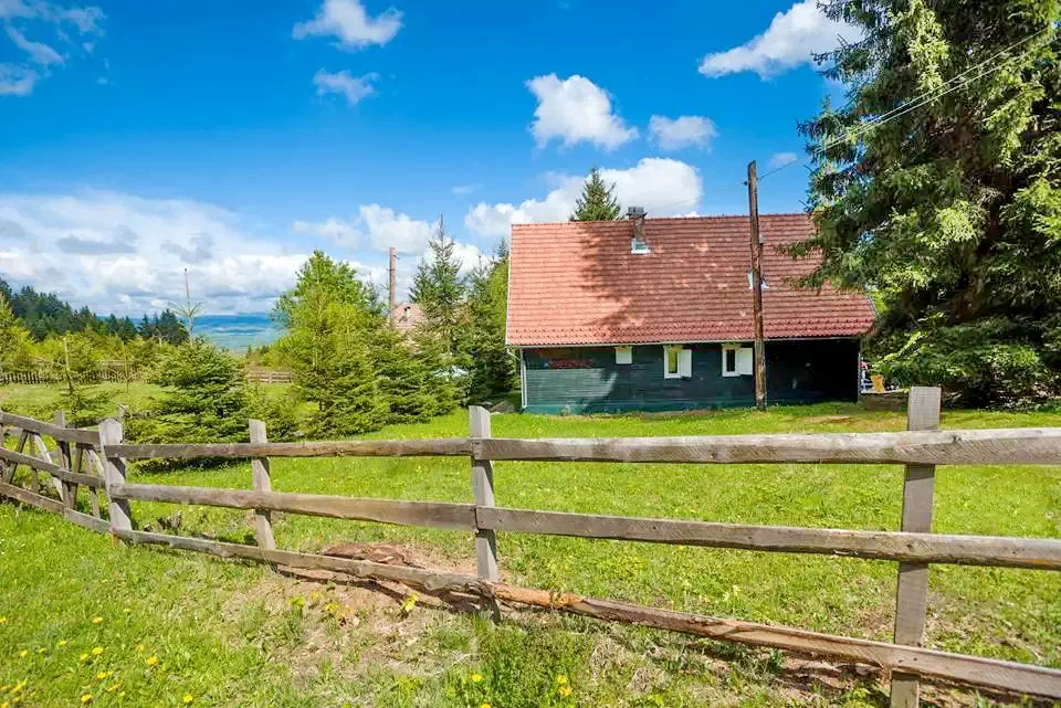 Hargitafürdő Szállás | Motel (K1238-30) A kép szerzői jogvédelem alatt állhat. Javasolt a kapcsolatfelvétel a jog tulajdonossal.