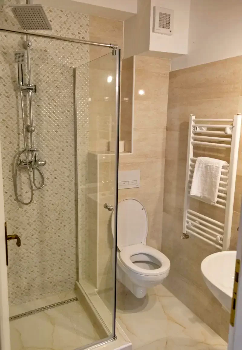 Dealu Cazare | Motel (K1412-14) Imaginea poate fi supusă drepturilor de autor. Se recomandă contactarea titularului drepturilor.