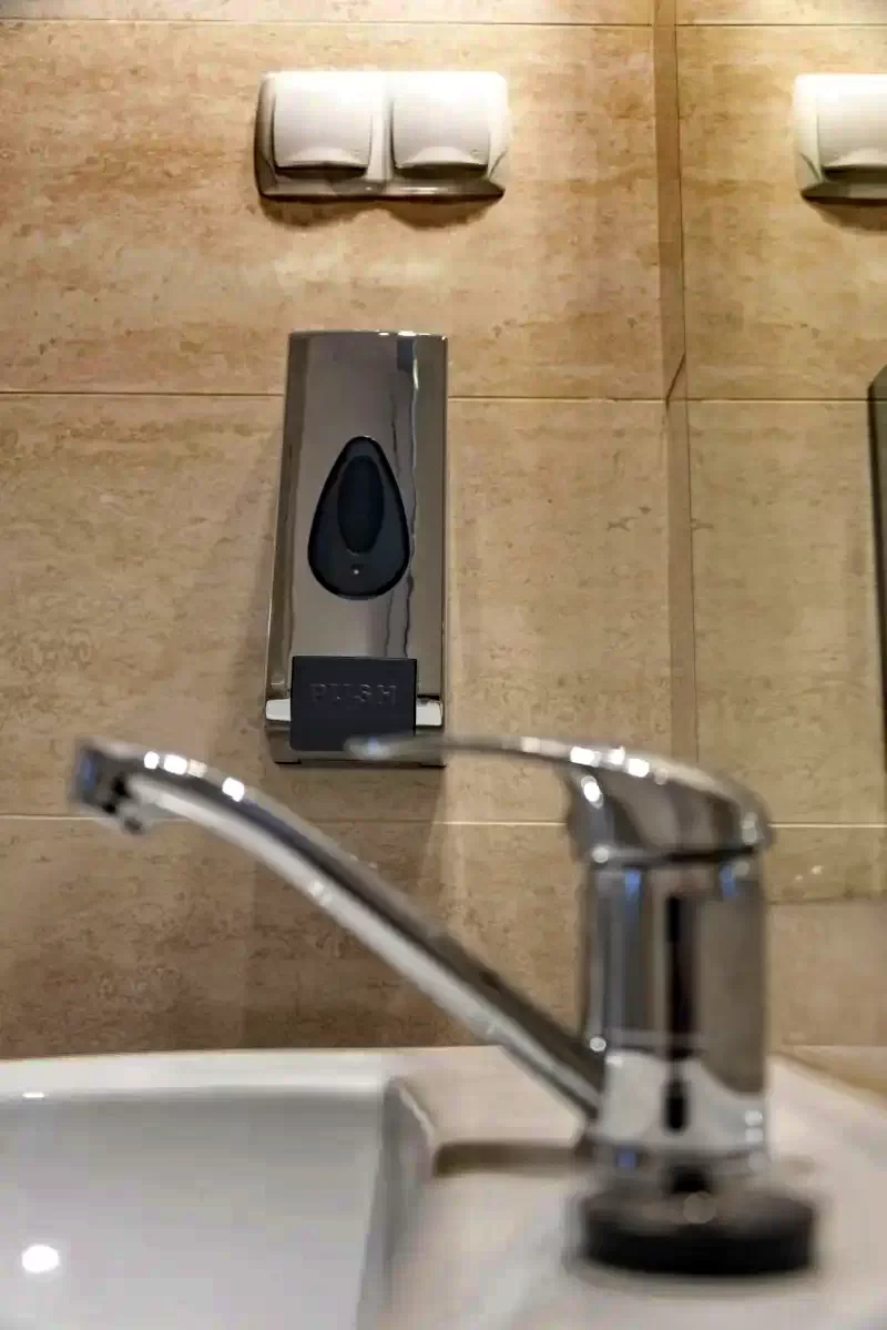 Dealu Cazare | Motel (K1412-16) Imaginea poate fi supusă drepturilor de autor. Se recomandă contactarea titularului drepturilor.